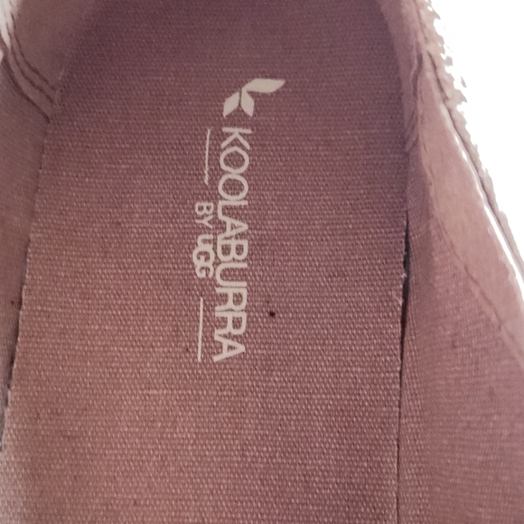 Koolaburra by Ugg girl's sneakers size 4 - Picture 6 of 6